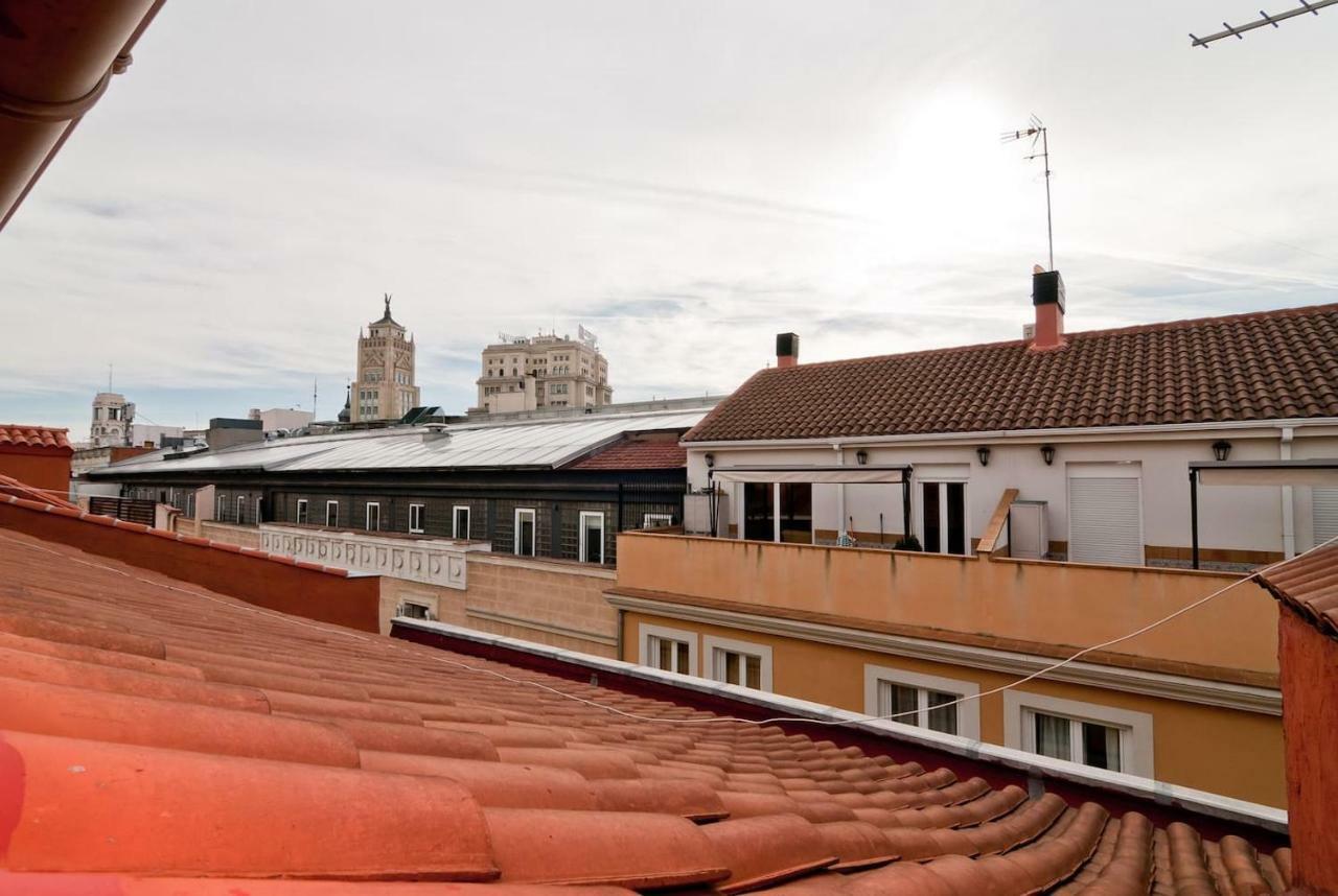 Atico En El Centro De Madrid - Calle Jardines Luaran gambar
